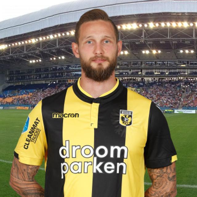 决的首球攻 决的首球攻