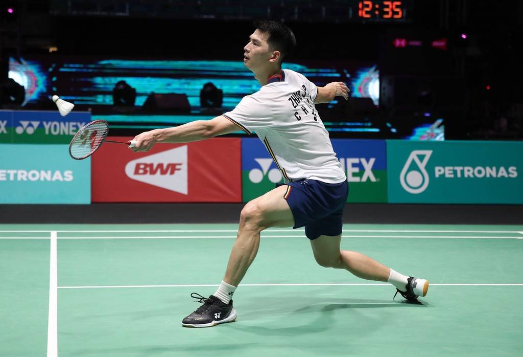 直塞打破纵 直塞打破纵